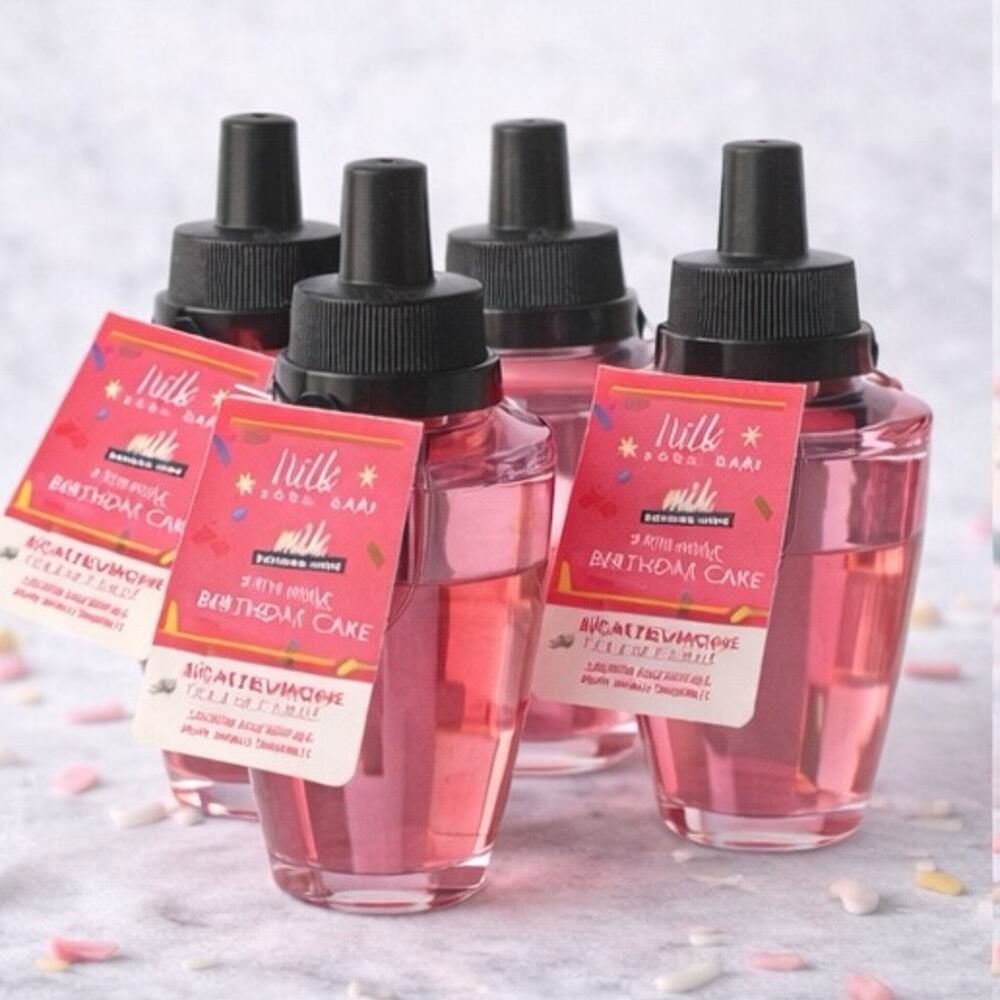 SOLD OUT EVERYWHERE Bath & Body Works MilkBar Birthday Cake Wallflower x4Bundle